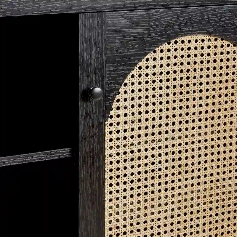 Buffet avec portes arquées en rotin de 58 pouces et étagères ouvertes noir